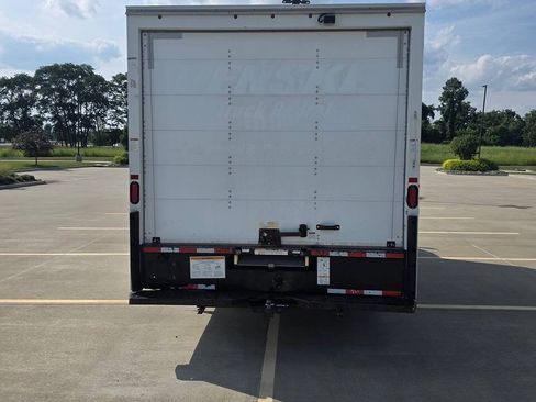 Used 2022 Ford E-350 and Econoline 350 Super Duty RWD image 17