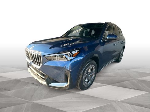Used 2025 BMW X1 xDrive28i AWD/4WD image 4