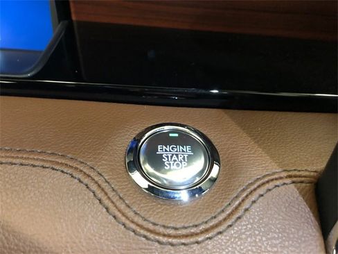 Used 2024 Lincoln Navigator L Reserve image 22