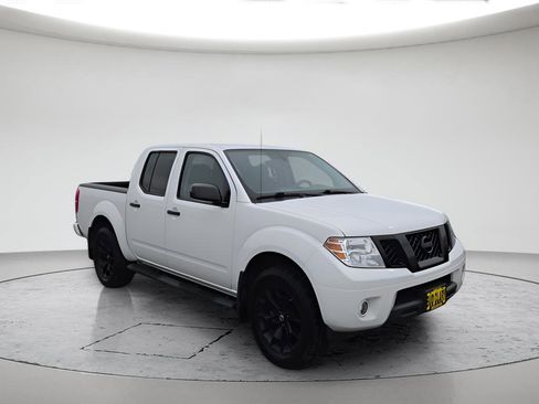 Used 2019 Nissan Frontier SV w/ Value Truck Package AWD/4WD image 3