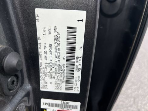 Used 2024 Toyota Sequoia SR5 w/ SR5 Premium Package AWD/4WD image 37