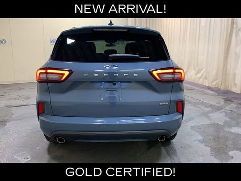 Certified 2023 Ford Escape ST-Line Select AWD/4WD image 4
