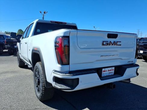 New 2026 GMC Sierra 2500 AT4 w/ AT4 Premium Plus Package image 5