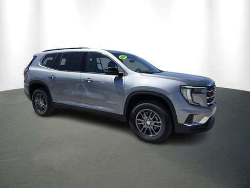 Used 2025 GMC Acadia Elevation FWD image 2