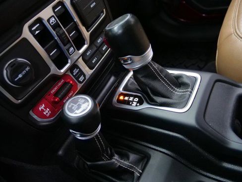 Used 2021 Jeep Gladiator Rubicon image 23