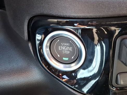 New 2026 GMC Sierra 1500 Elevation image 16