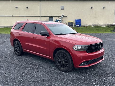 Used 2016 Dodge Durango R/T w/ Trailer Tow Group IV AWD/4WD image 2