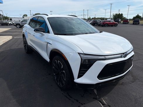 Used 2024 Chevrolet Blazer EV RS AWD/4WD image 6