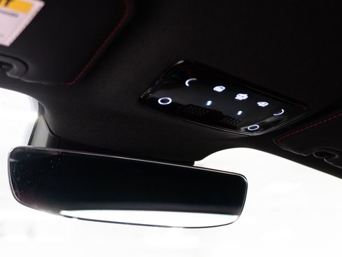 Used 2022 Ferrari SF90 Stradale AWD/4WD image 39