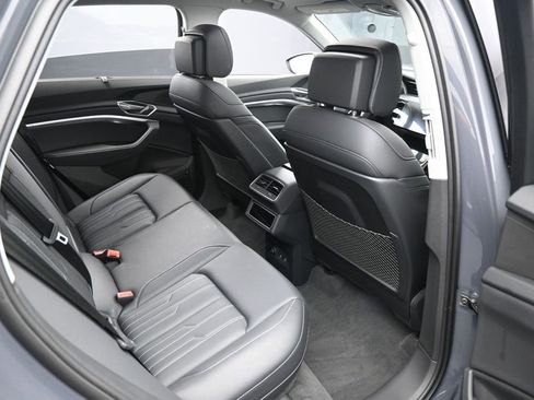 Used 2024 Audi Q8 e-tron Prestige w/ Prestige Package image 32