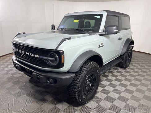 Certified 2023 Ford Bronco Wildtrak image 3