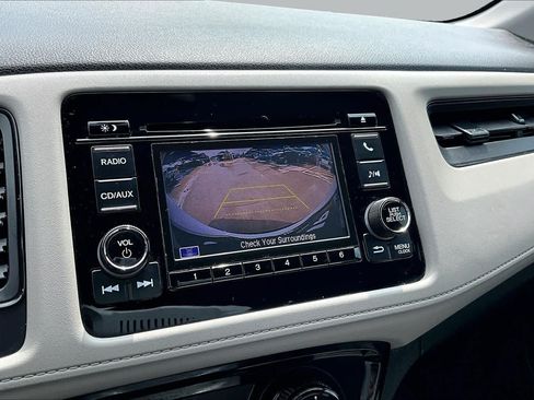 Used 2018 Honda HR-V LX image 27