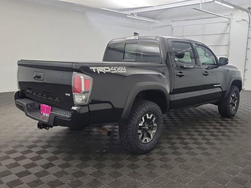Used 2021 Toyota Tacoma TRD Off-Road image 7
