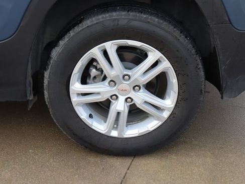 Used 2024 GMC Terrain SLE AWD/4WD image 27