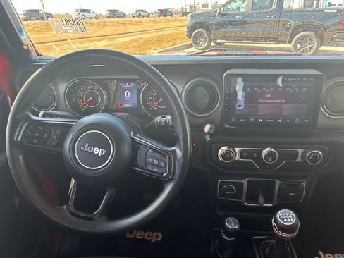 Used 2018 Jeep Wrangler Unlimited Sport image 17