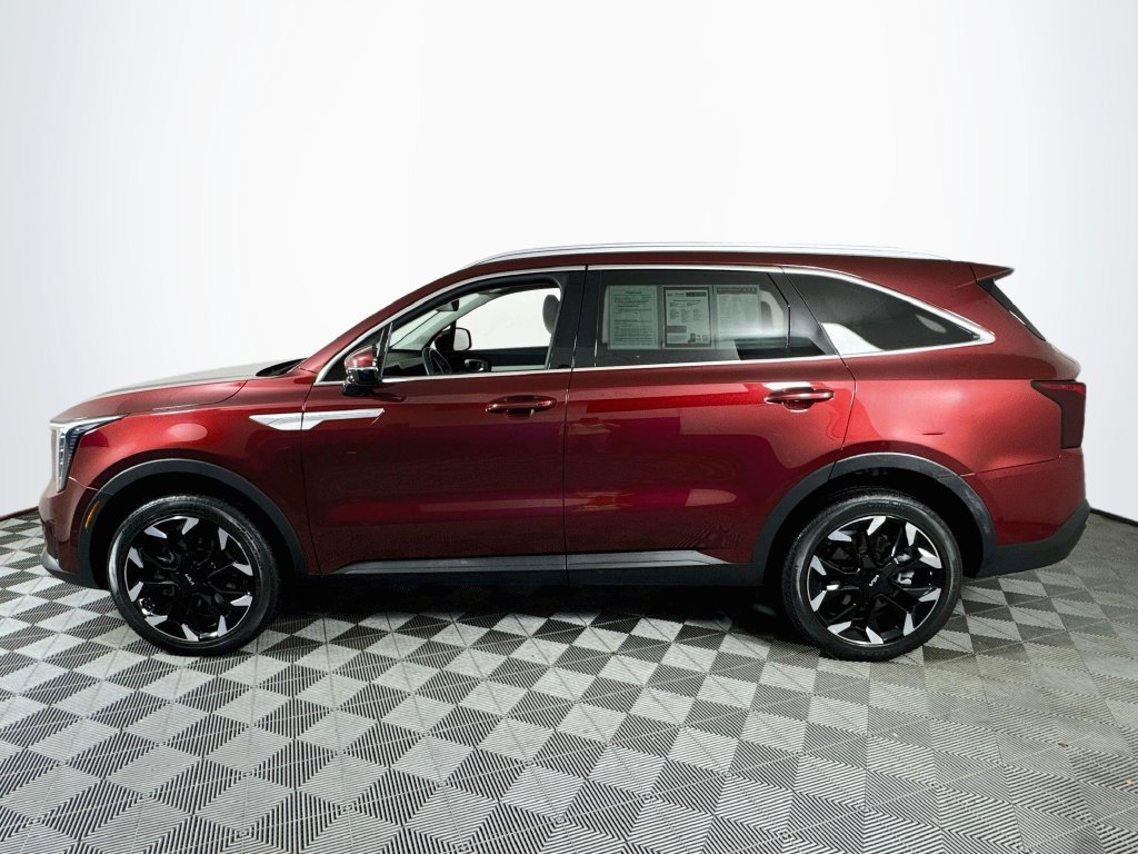 Used 2025 Kia Sorento EX AWD/4WD image 4