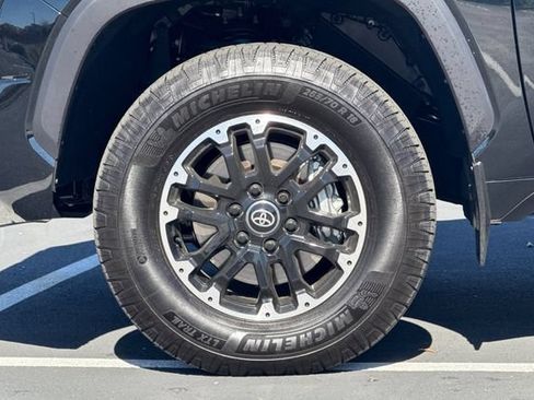 Used 2026 Toyota Tundra SR5 w/ TRD Off-Road Package AWD/4WD image 30