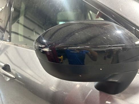 Used 2024 Nissan Pathfinder S image 12