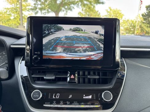 Used 2025 Toyota Corolla LE FWD image 1