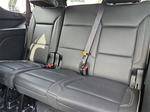 Used 2024 Chevrolet Tahoe Premier image 10