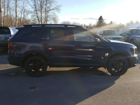 New 2026 Kia Sorento SX image 4