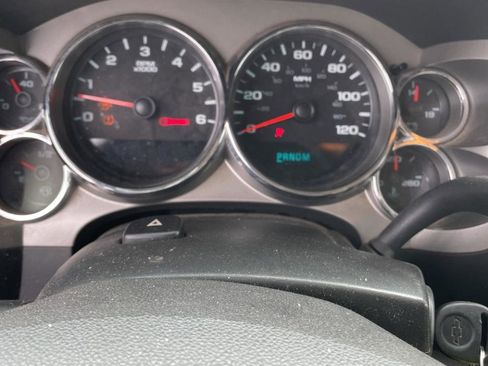 Used 2010 Chevrolet Silverado 1500 LT w/ Power Pack Plus AWD/4WD image 13