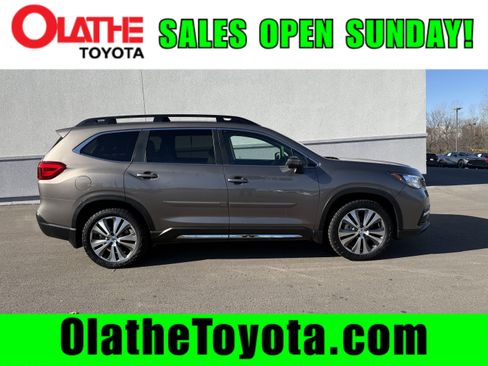 Used 2021 Subaru Ascent Limited w/ Popular Package #2 image 1