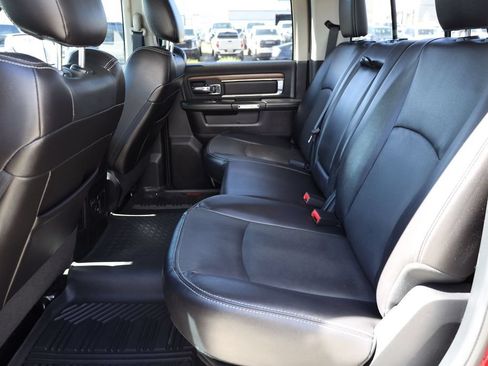 Used 2014 RAM 2500 Laramie w/ Convenience Group AWD/4WD image 17