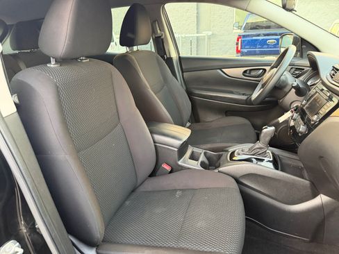 Used 2020 Nissan Rogue Sport S w/ Appearance Package FWD image 29