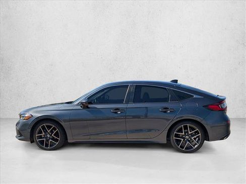 Used 2022 Honda Civic Sport Touring image 8