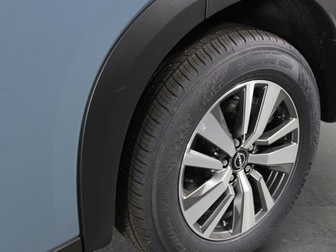 New 2026 Nissan Pathfinder SL FWD image 9
