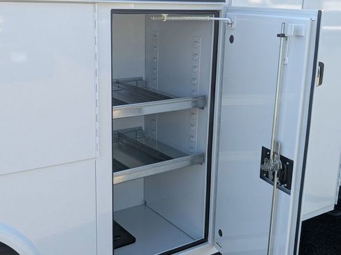 New 2024 Ford F550 4x4 Regular Cab Super Duty image 35