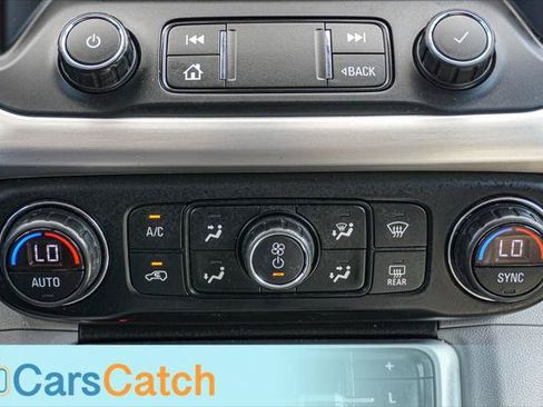 Used 2020 GMC Acadia SLE FWD image 25