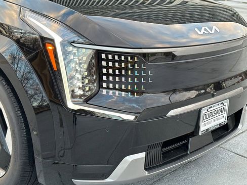 New 2026 Kia EV9 Land image 11