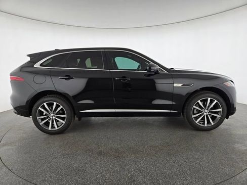 New 2026 Jaguar F-PACE R-Dynamic S image 6
