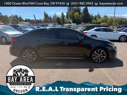 Used 2022 Toyota Corolla SE FWD image 7