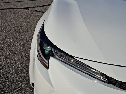 Used 2022 Toyota Corolla LE image 8