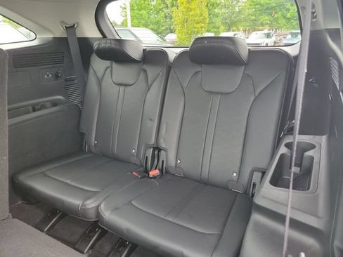 Certified 2024 Kia Sorento S FWD image 11