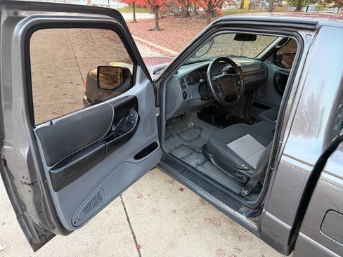 Used 2010 Ford Ranger XLT image 21