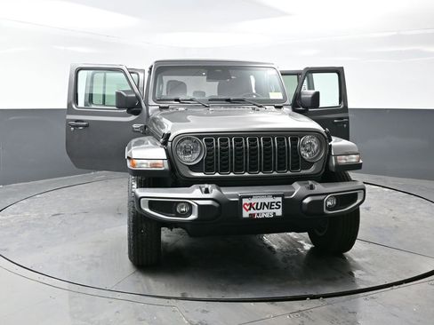 New 2026 Jeep Gladiator Sport image 54
