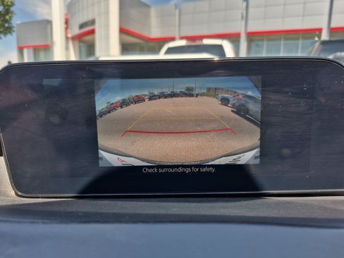 Used 2024 MAZDA MAZDA3 s FWD image 32