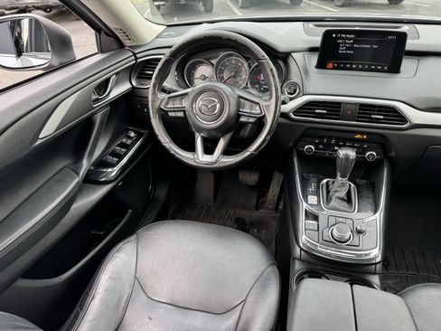 Used 2019 MAZDA CX-9 Touring w/ Touring Premium Package image 5