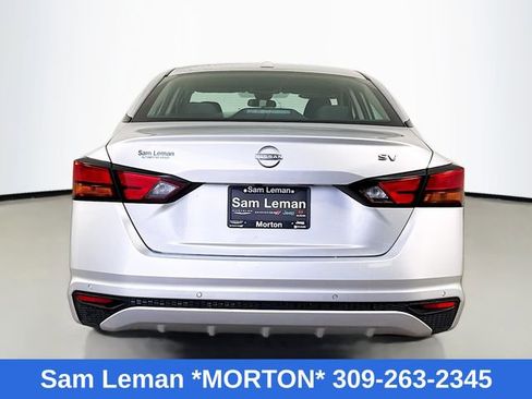 Used 2024 Nissan Altima 2.5 SV image 6
