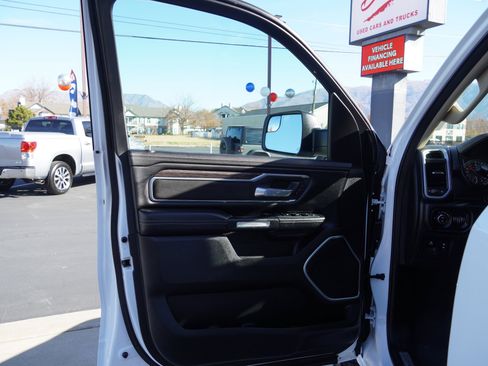 Used 2020 RAM 1500 Laramie w/ Off Road Group image 17