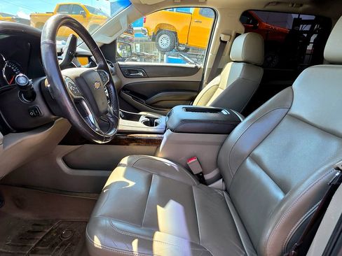 Used 2017 Chevrolet Tahoe LT w/ LT Signature Package AWD/4WD image 21