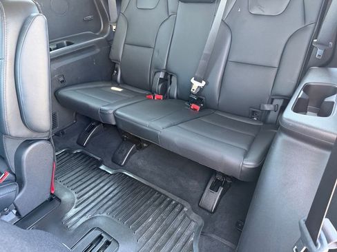 Used 2023 Kia Telluride S w/ S Sunroof Package image 13