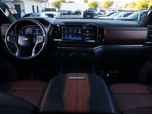 Used 2024 Chevrolet Silverado 2500 High Country AWD/4WD image 26