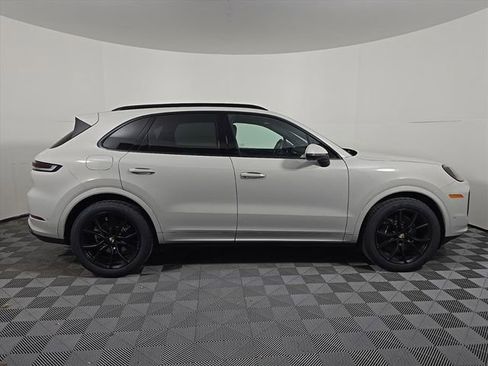 New 2026 Porsche Cayenne image 8