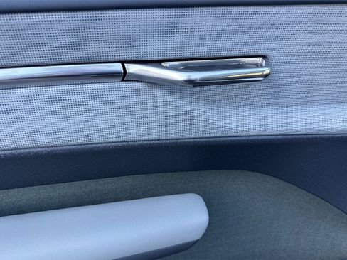 New 2026 Volvo EX30 Plus w/ Climate Package image 12