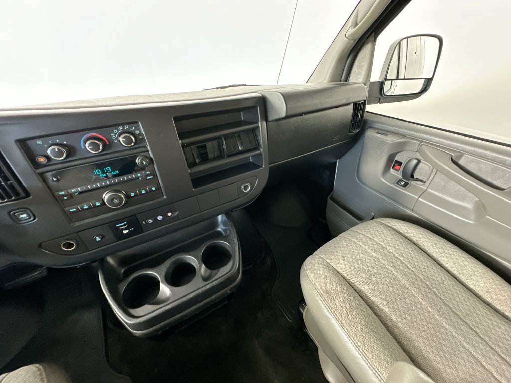 Used 2014 Chevrolet Express 2500 LT w/ LT Preferred Equipment Group RWD image 11